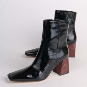 Intentionally Blank Dallas Patent Heeled Boot | square head | size 8